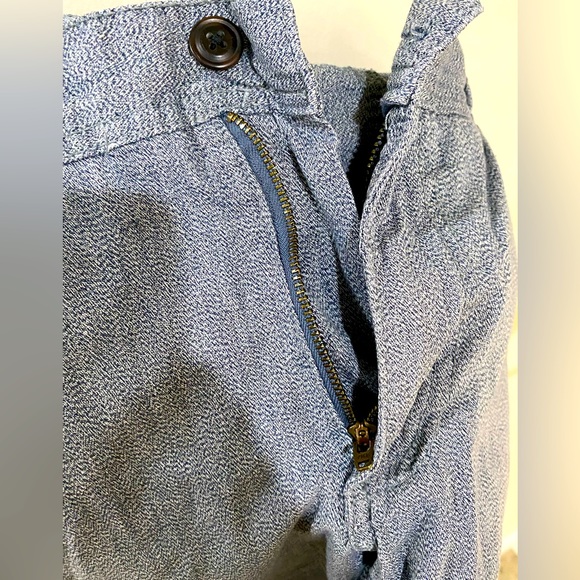 Men’s F21 Casual Shorts - Picture 2 of 3